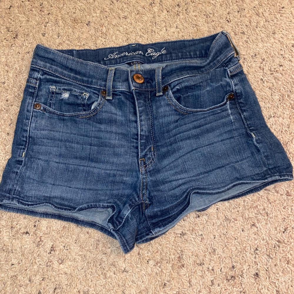 American Eagle Mid-rise shorts
